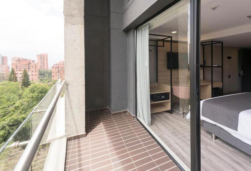 Standard Szoba Erkéllyel, Lettera