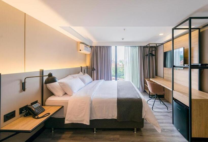 Standard Szoba Erkéllyel, Lettera