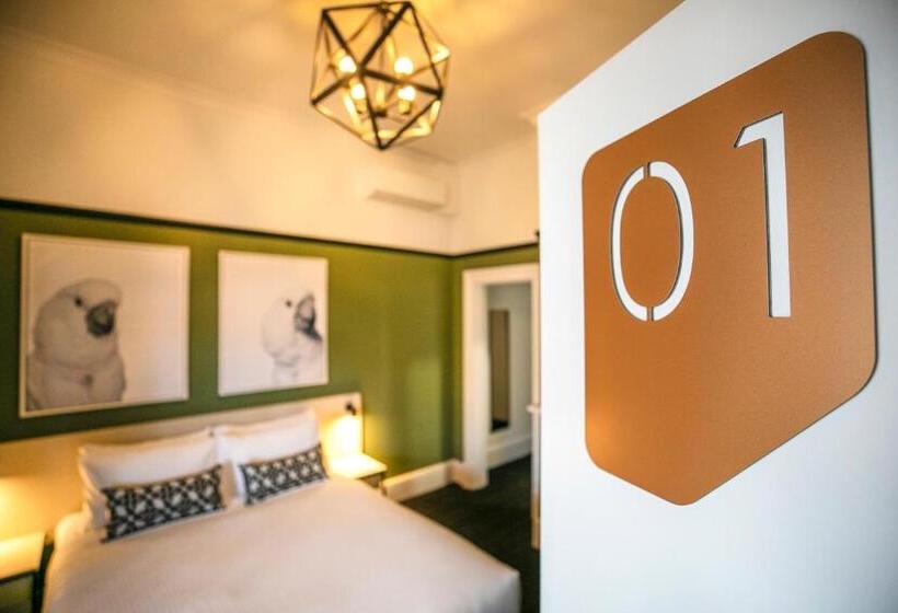 חדר סטודיו סטנדרד, Nightcap At Exeter