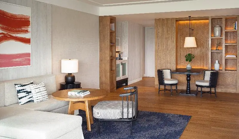 キングサイズベッドのスイートルーム, Oakwood Suites Yokohama
