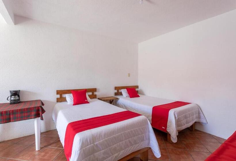 غرفة قياسية ثلاثية, Paraje Casa Blanca