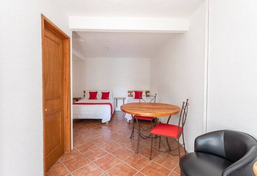 غرفة قياسية ثلاثية, Paraje Casa Blanca