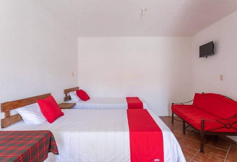 غرفة قياسية ثلاثية, Paraje Casa Blanca