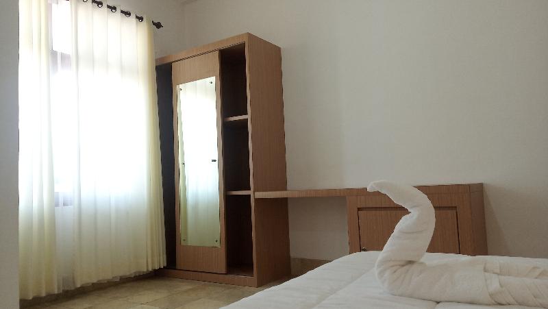 חדר משפחתי, Guest House Simalem