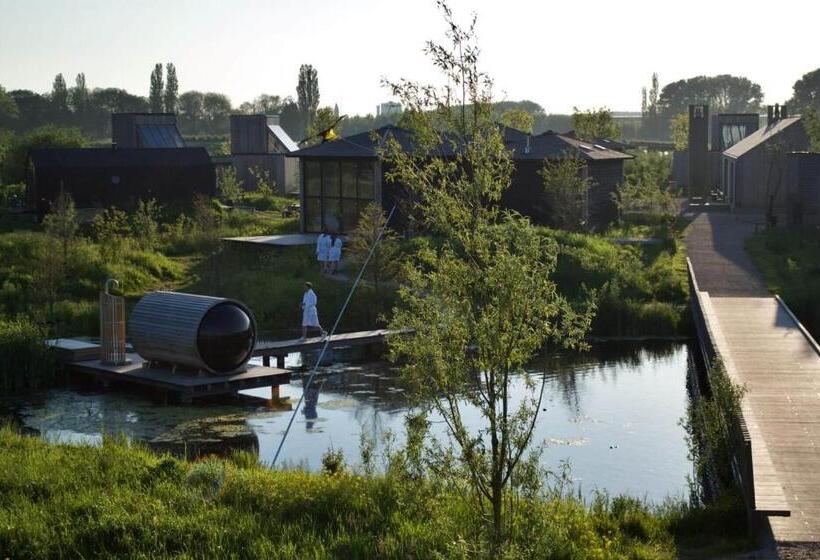 Хижина Superior, Basecamp Amsterdam