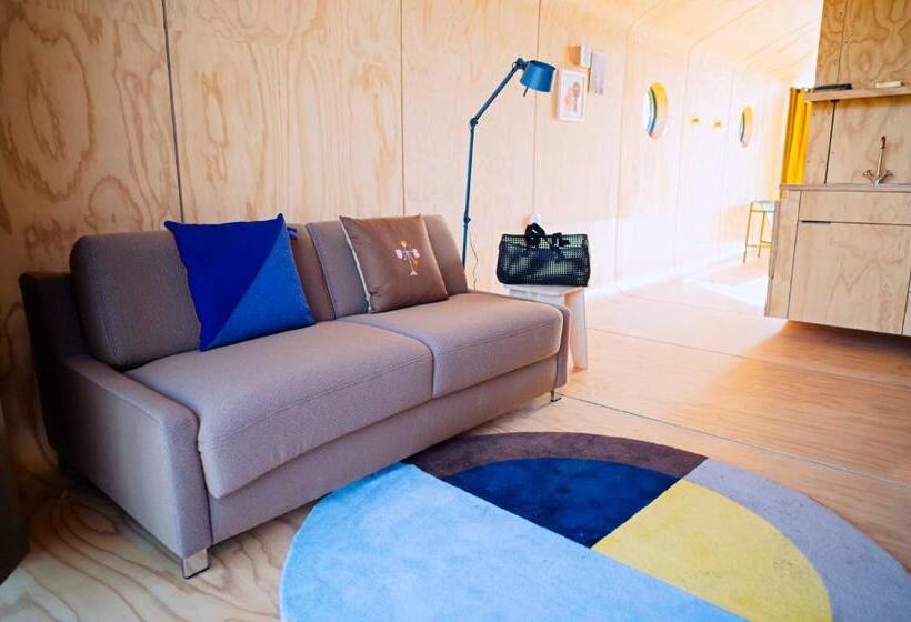 کلبه ییلاقی, Basecamp Amsterdam
