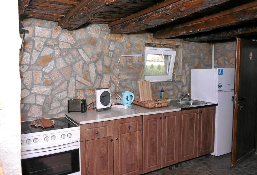 Дом 3 Спальни, Guest House Medina