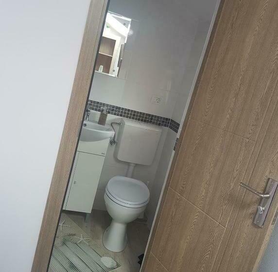 スタンダードルーム, Pensiunea Doce