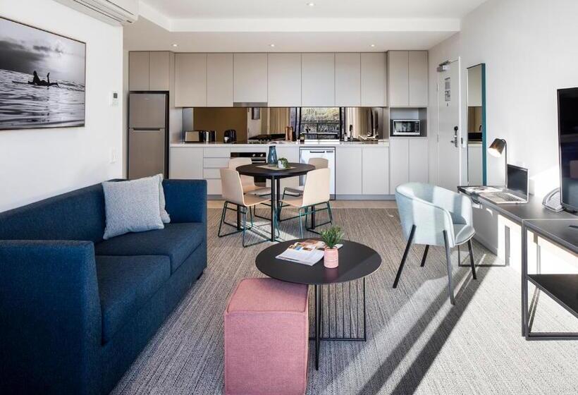 2ベッドルームアパートメント, Quest Robina