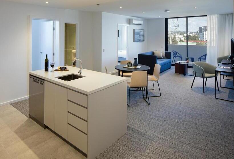 3ベッドルームアパートメント, Quest Robina