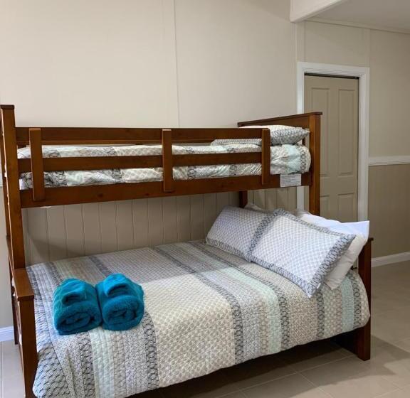 חדר משפחתי, The Convent Boutique Accommodation
