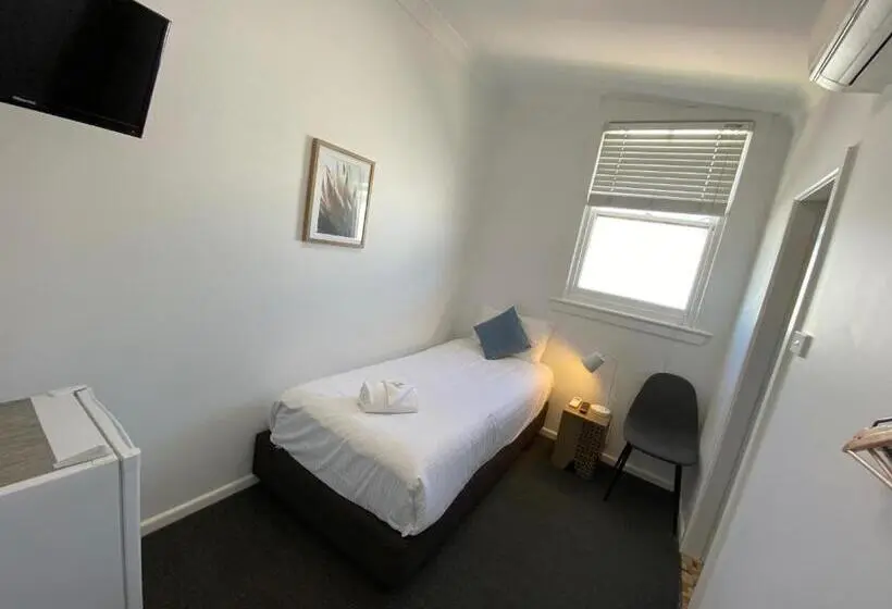 Basic Yhden Hengen Huone, Central Motel Mudgee