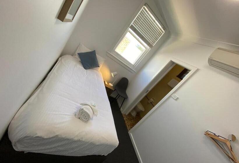 חדר יחיד בסיסי, Central Motel Mudgee