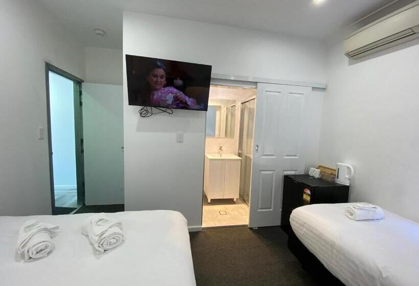 חדר קלאסי לשלושה, Central Motel Mudgee