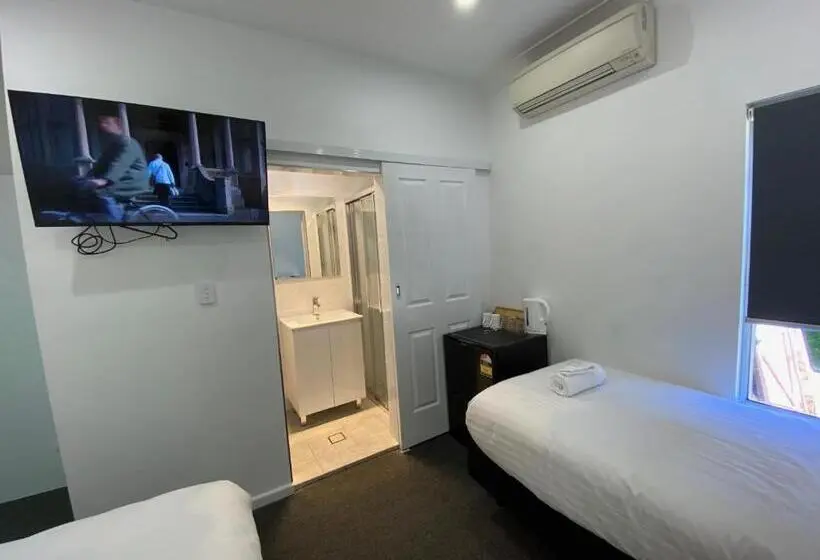 Classic Kolmen Hengen Huone, Central Motel Mudgee