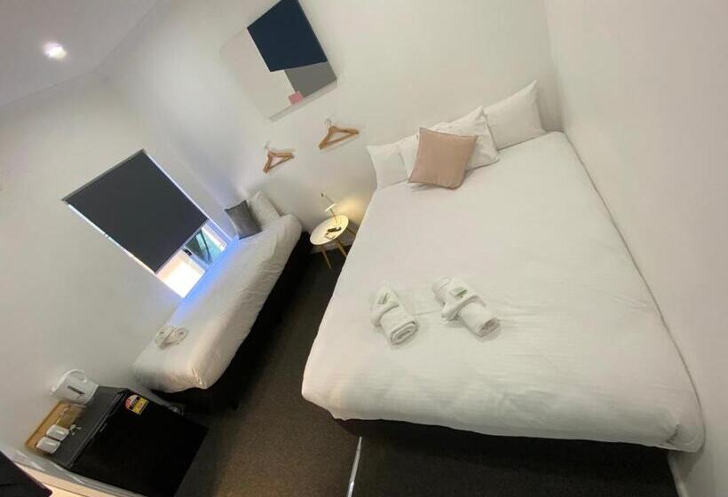 חדר קלאסי לשלושה, Central Motel Mudgee