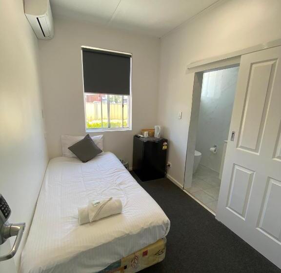 חדר יחיד בסיסי, Central Motel Mudgee