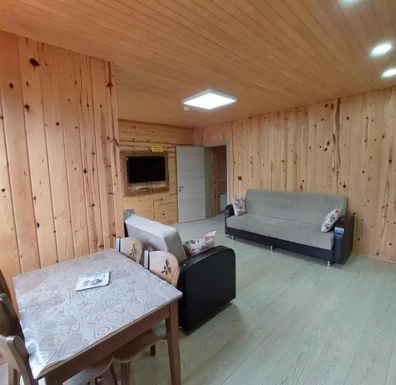 1 Bedroom Apartment Lake View, Eş Pansiyon