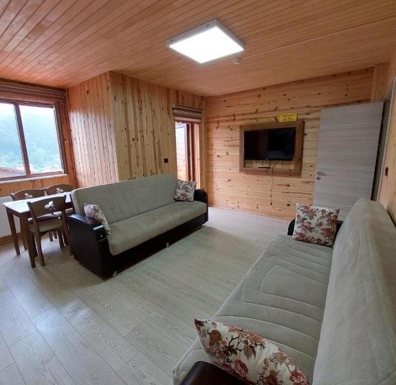 1 Bedroom Apartment Lake View, Eş Pansiyon