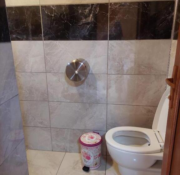 1 Bedroom Apartment Lake View, Eş Pansiyon