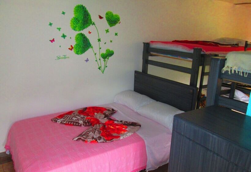 패밀리 룸, Eco Hotel Parador De Rapi