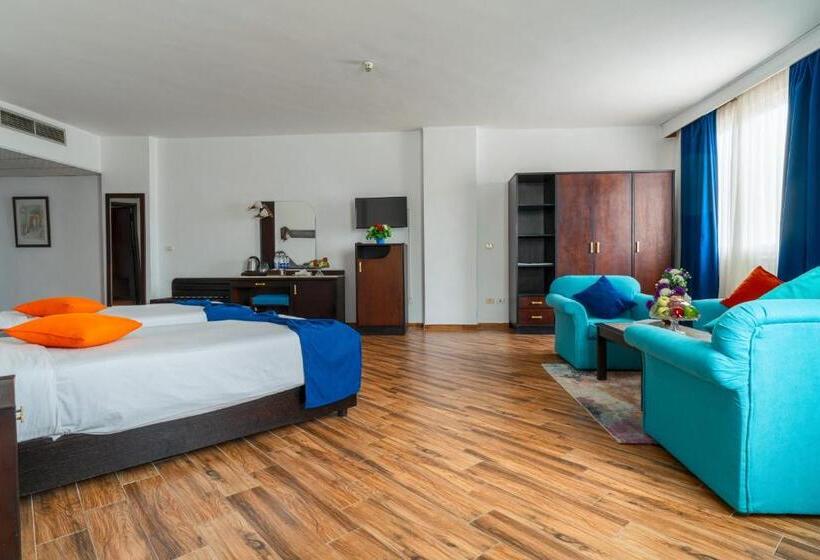 سوییت خانوادگی, Aracan Portsaid