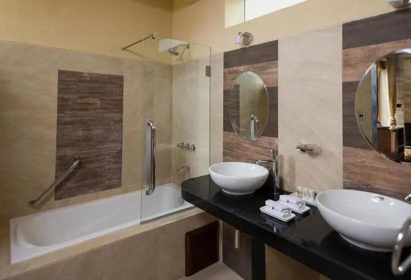 اتاق لوکس, Intiterra Apart Hotel Villas
