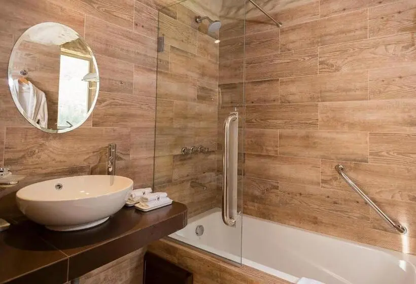 اتاق لوکس, Intiterra Apart Hotel Villas