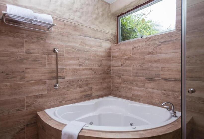 اتاق لوکس, Intiterra Apart Hotel Villas