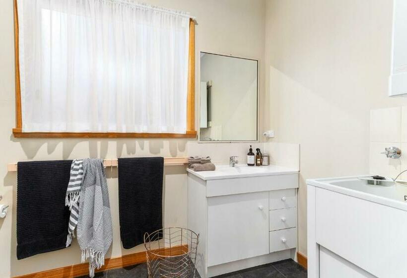 شقة غرفتين, Anabel's Of Scottsdale