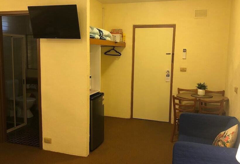 חדר בסיסי, Mountain Creek Motel Bar & Restaurant