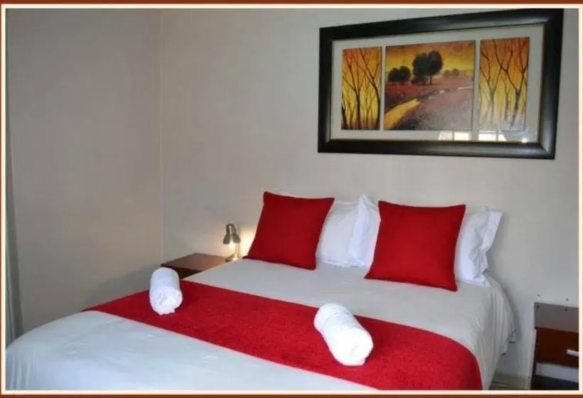 اتاق خانوادگی, Jockinn Guest House