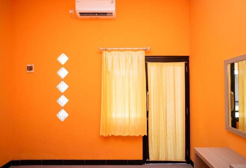 חדר סטנדרט, Koolkost Syariah Near Transmart Tegal