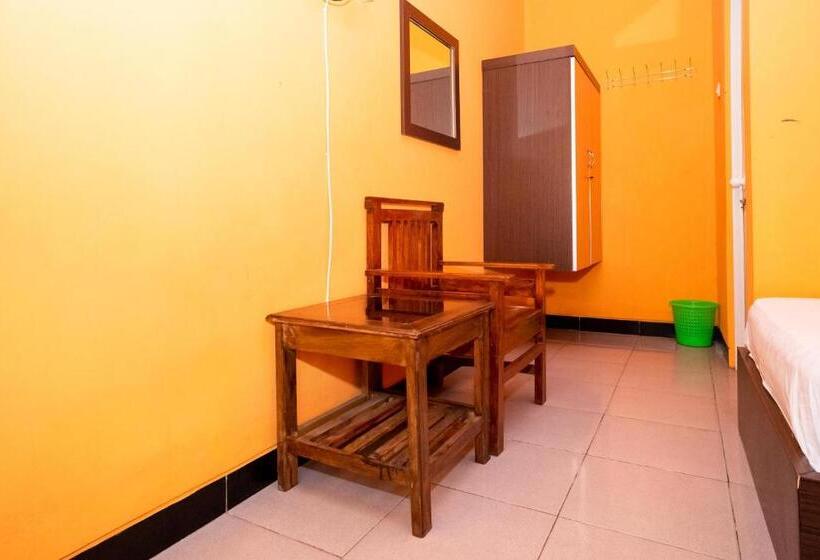 חדר סטנדרט, Koolkost Syariah Near Transmart Tegal