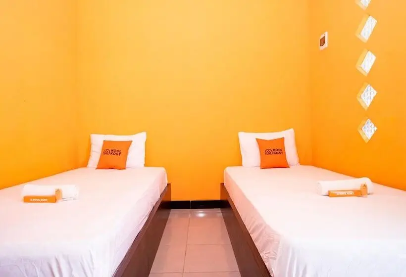 Habitación Estándar, Koolkost Syariah Near Transmart Tegal