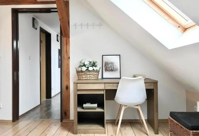 スタンダード４人部屋, Pension Bernartice