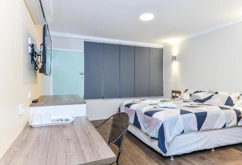 Люкс Кровать Кинг, Platinum Motel