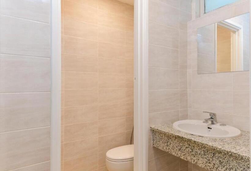 キングサイズベッドのスイートルーム, Platinum Motel