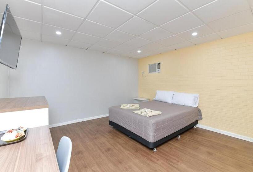 スーペリアファミリールーム, Platinum Motel