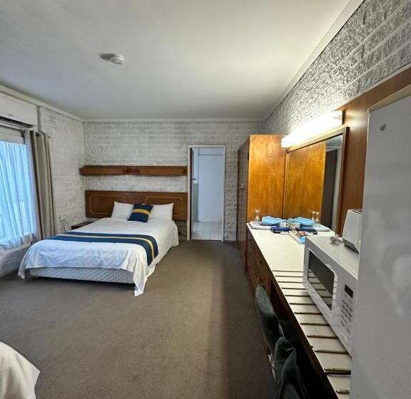 패밀리 룸, The Shamrock Hotel Balranald