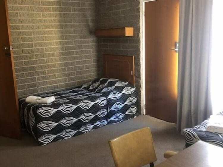 패밀리 룸, The Shamrock Hotel Balranald