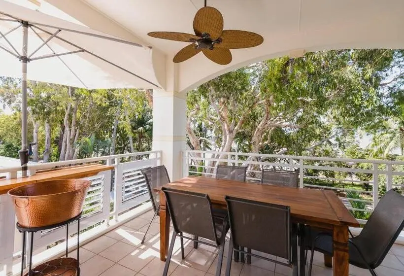 スリーベッドルーム　ヴィラ, Villa Beach Palm Cove