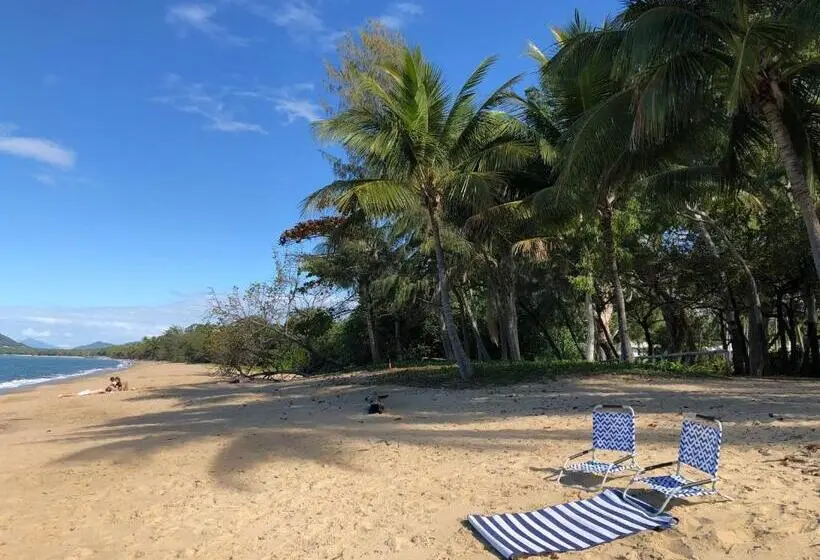 スリーベッドルーム　ヴィラ, Villa Beach Palm Cove