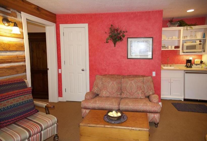 جناح سرير كينج, The Lodgings At Pioneer Lane