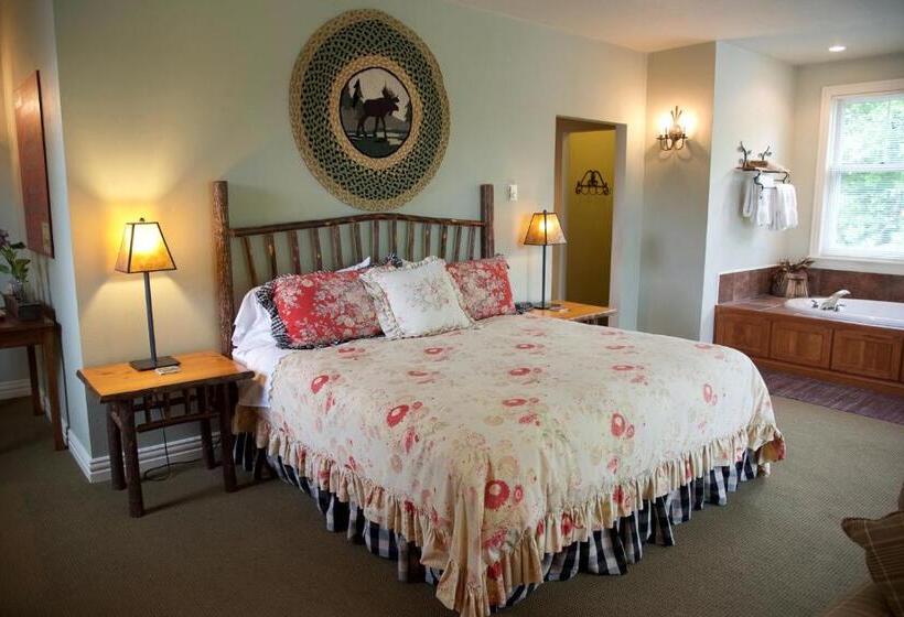 جناح مزوَّد بشرفة, The Lodgings At Pioneer Lane