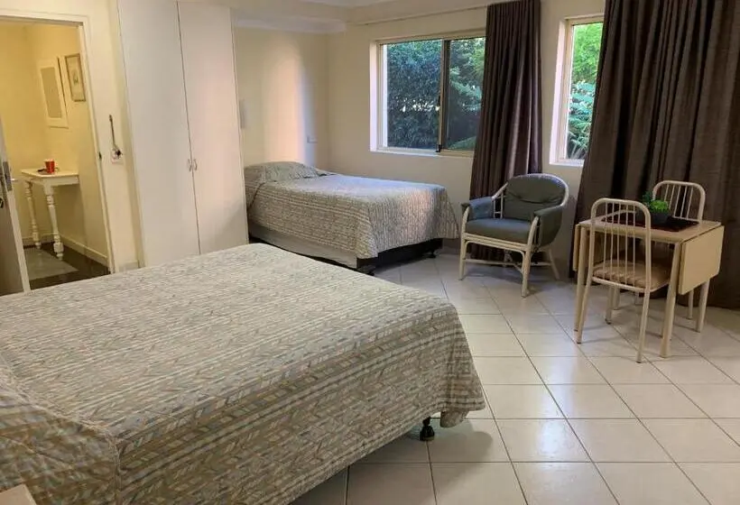 スタンダードスタジオ, Bel Mondo Apartments