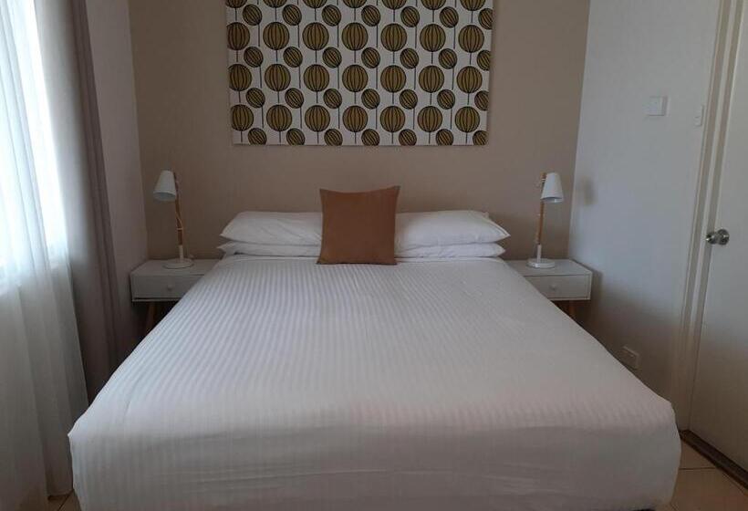 اتاق استاندارد, Belmont Palms Motel