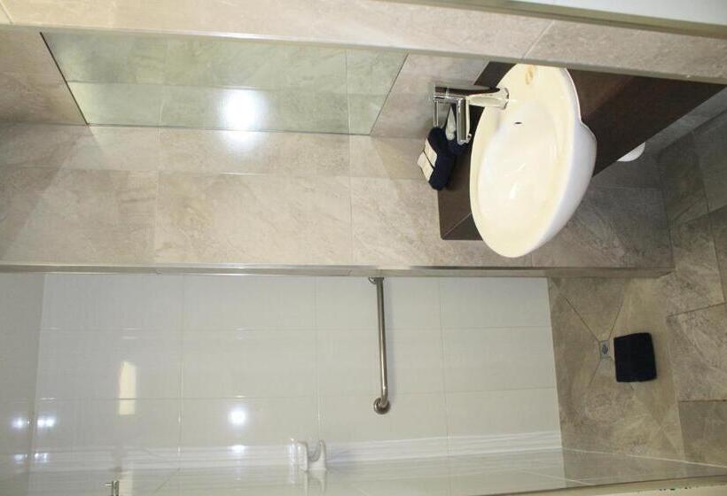 스탠다드 룸, Central Motel Gin Gin