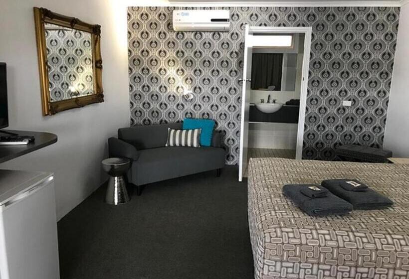 이그제큐티브 룸, Central Motel Gin Gin