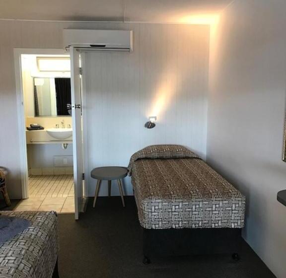 이그제큐티브 룸, Central Motel Gin Gin